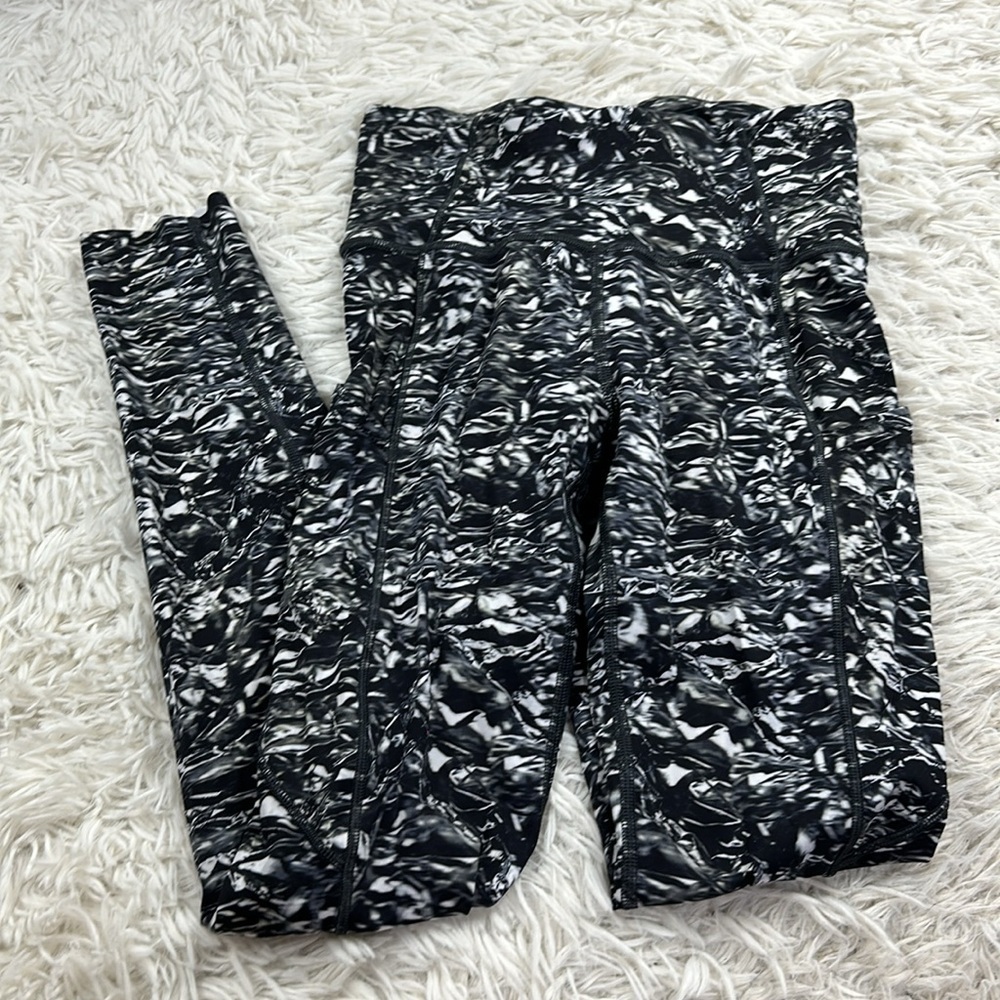 Lululemon Fast & Free 7/8 Tight II *Nulux 25" Liquid Platinum Alpine White Multi